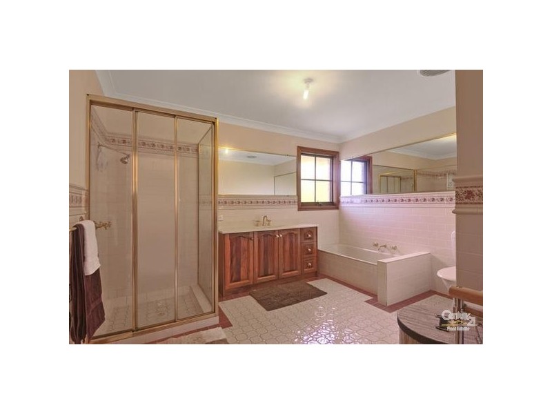 20 Canaan Ave, Figtree NSW 2525