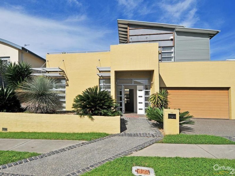 22 Aragan Cct, Bulli NSW 2516