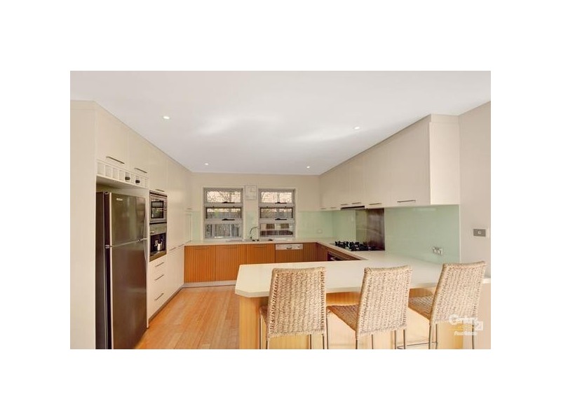 22 Aragan Cct, Bulli NSW 2516