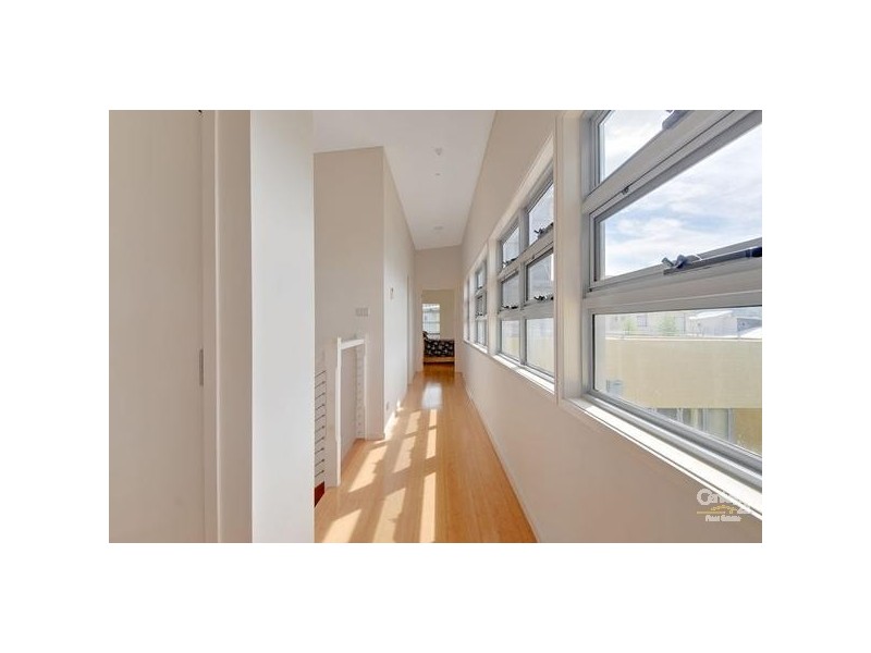 22 Aragan Cct, Bulli NSW 2516