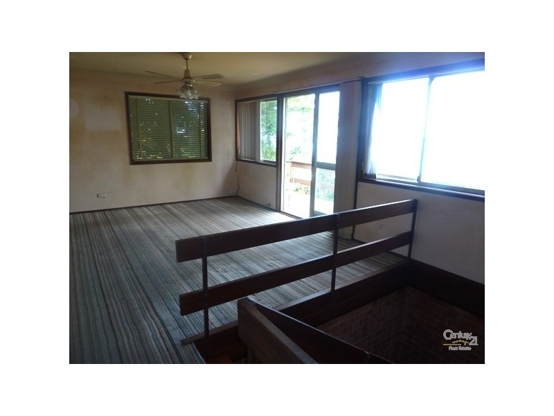 34 Hassan Street, Lake Heights NSW 2502