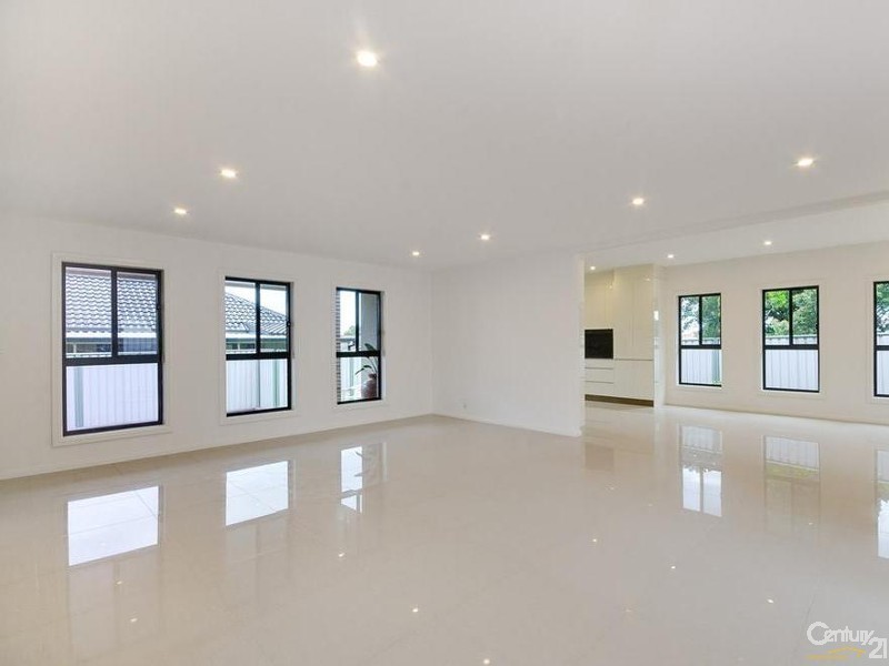 24b Charles Rd, Fernhill NSW 2519