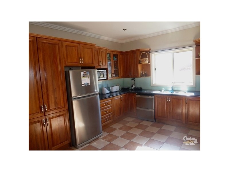 6 Harold Street, Coniston NSW 2500
