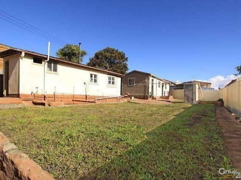 45 Third Ave, Port Kembla NSW 2505