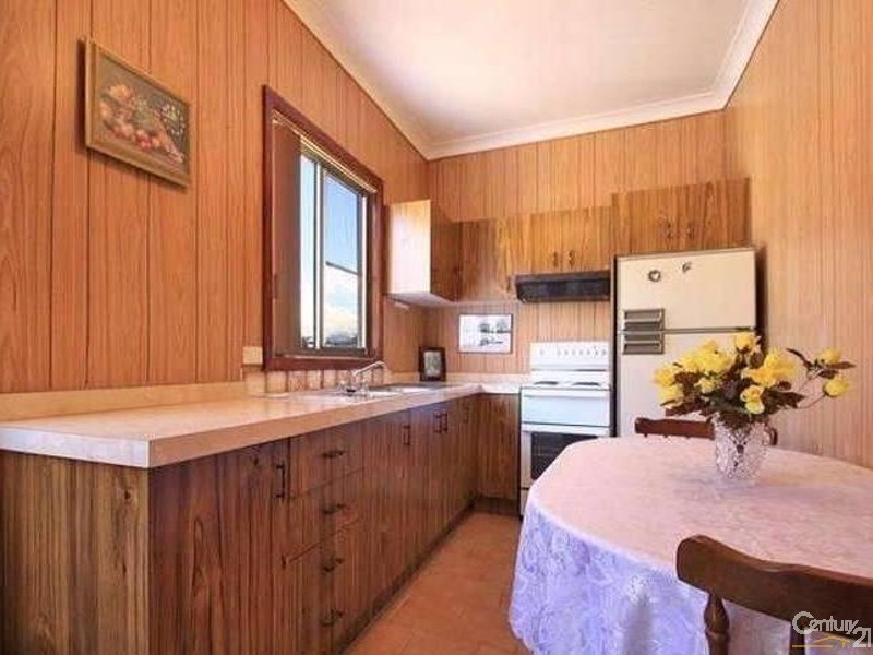 45 Third Ave, Port Kembla NSW 2505