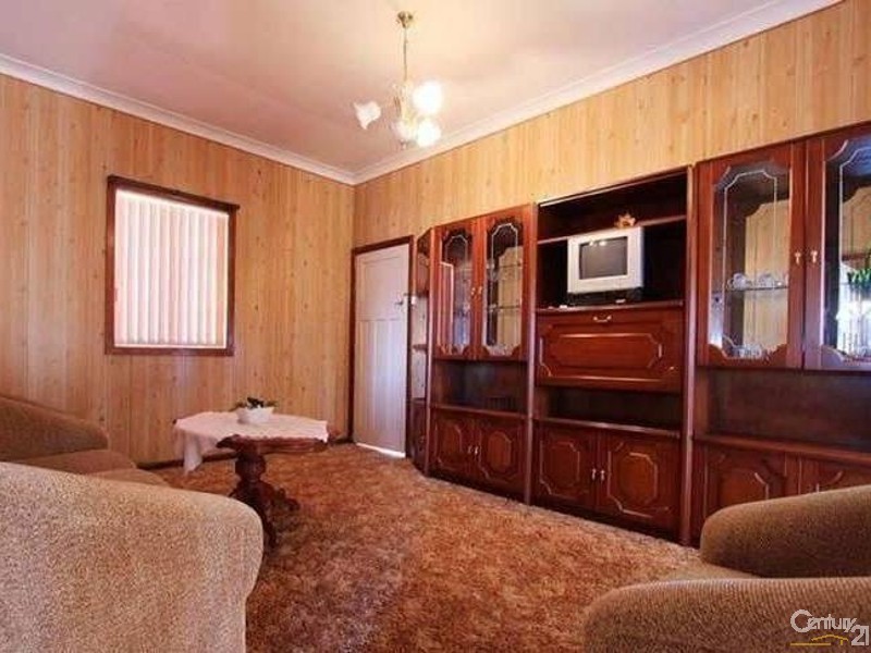 45 Third Ave, Port Kembla NSW 2505