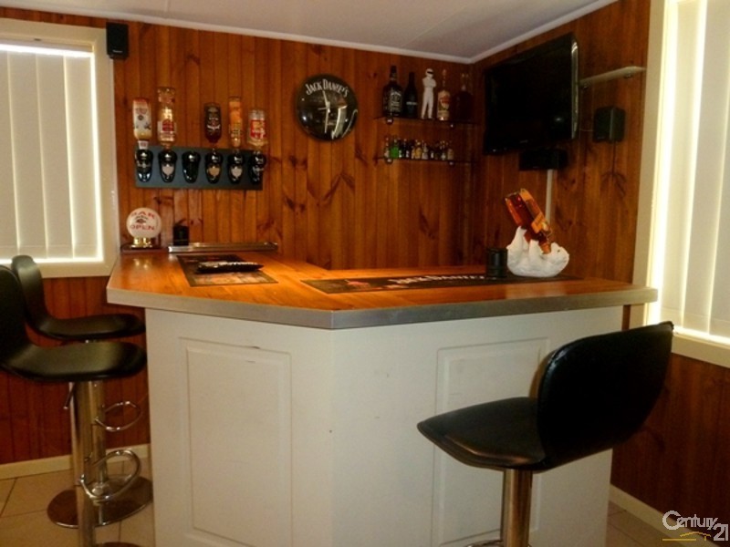 26 Marchant Cr, Mount Warrigal NSW 2528