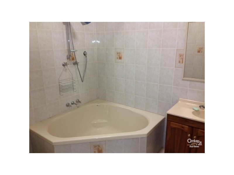 41 Eastern Ave, Mangerton NSW 2500