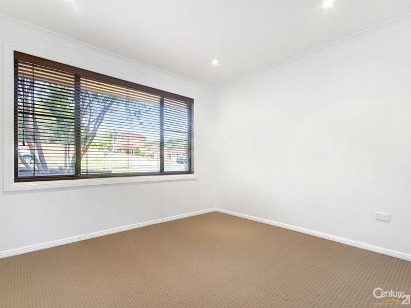3 Coronet Place, Dapto NSW 2530