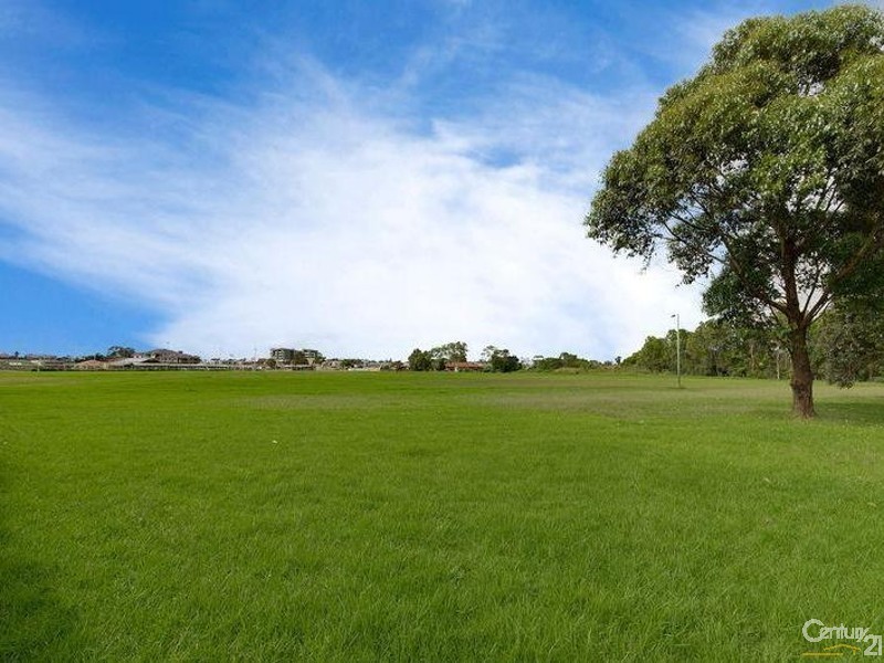 33 Ellengowan Crescent, Fairy Meadow NSW 2519