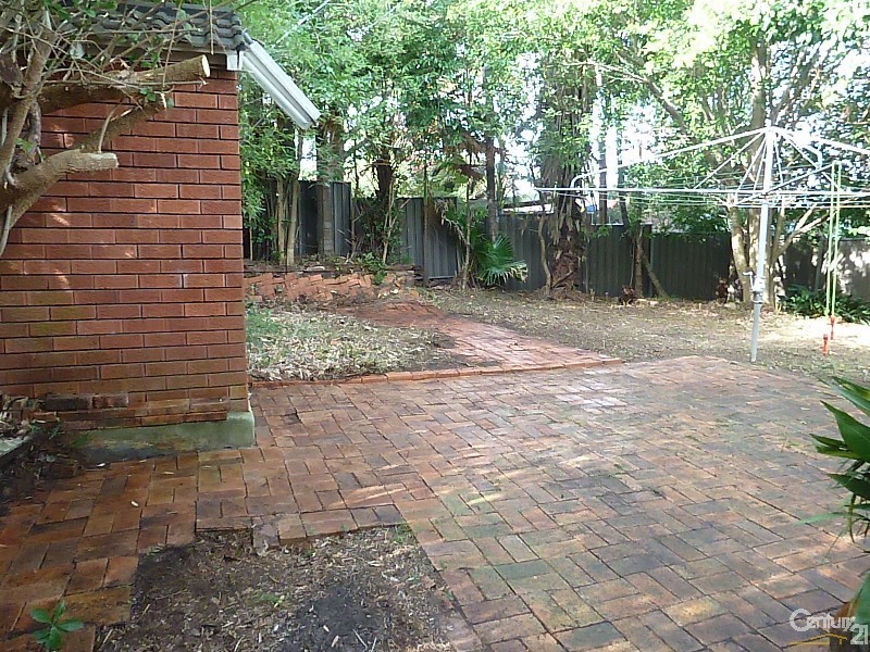 15 Yates Ave, Mount Keira NSW 2500