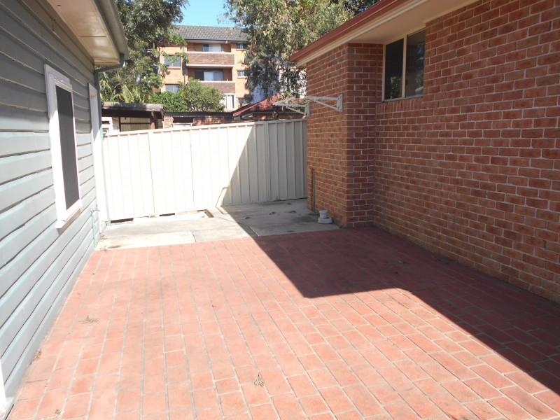 12a Robinson Street, Wollongong NSW 2500