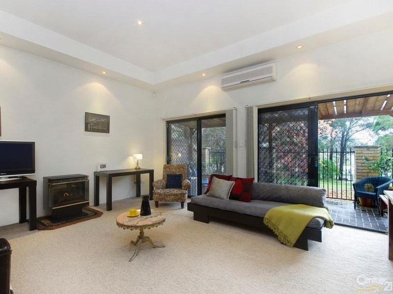 West Wollongong NSW 2500
