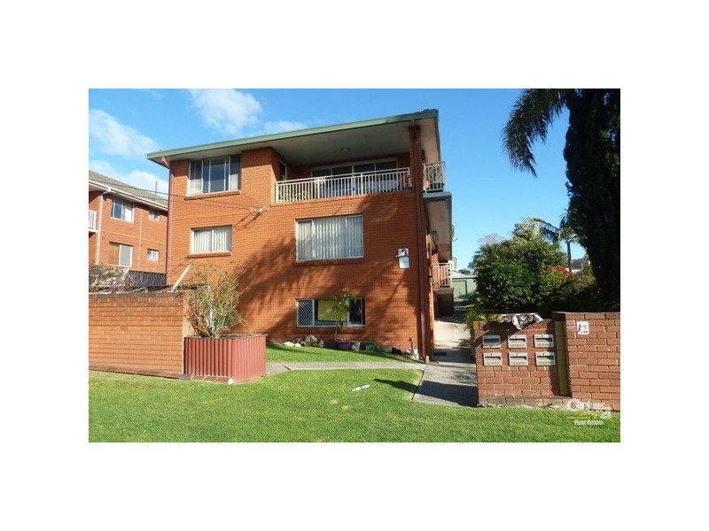 2/12 Matthews Street, Wollongong NSW 2500