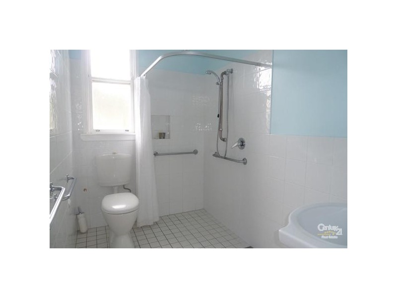 57 Essex Street, Berkeley NSW 2506