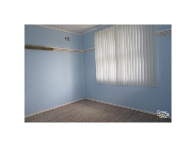 57 Essex Street, Berkeley NSW 2506