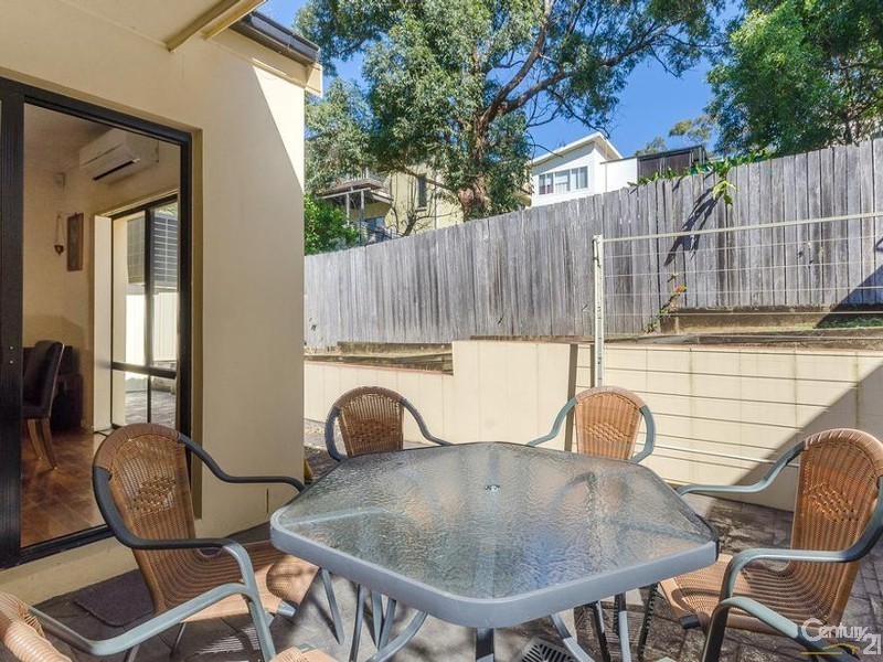 2/65 Outlook Drive, Figtree NSW 2525