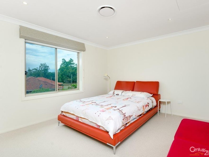 11a Gilbert Street, Corrimal NSW 2518