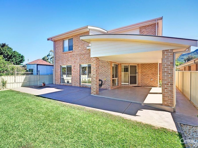 11a Gilbert Street, Corrimal NSW 2518