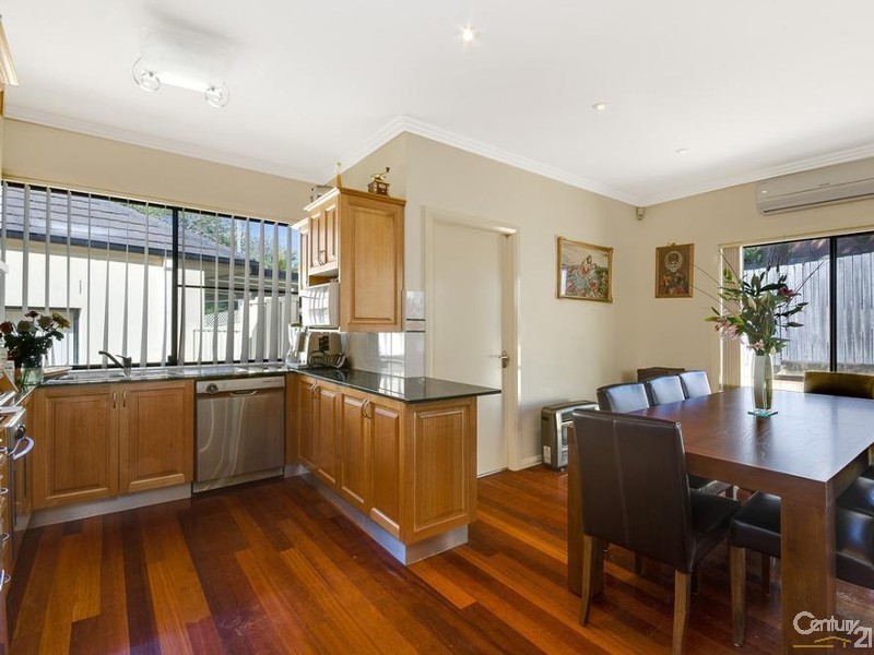 2/65 Outlook Drive, Figtree NSW 2525