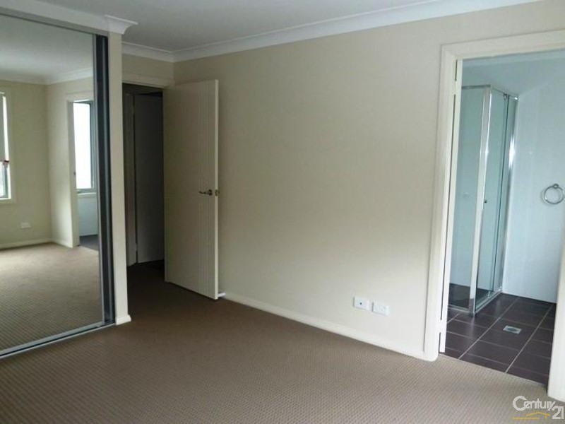 7/8 Sproule Crescent, Balgownie NSW 2519