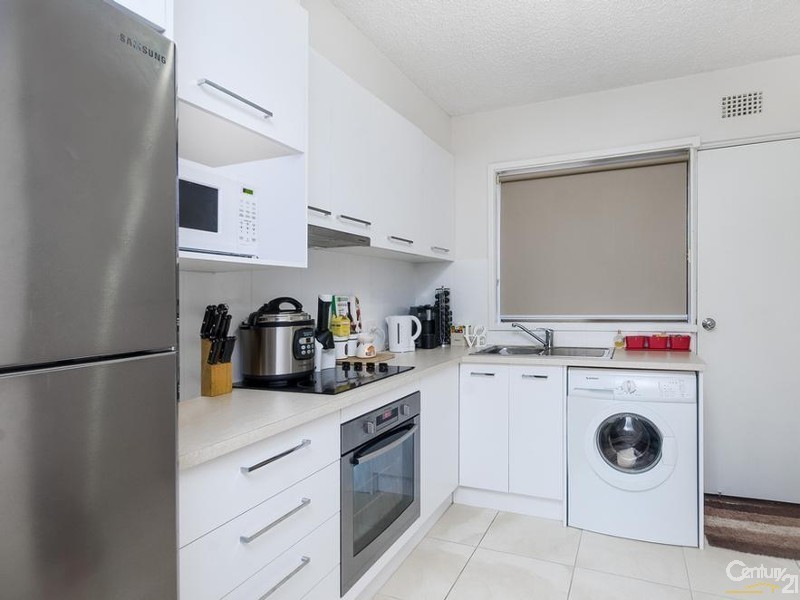 4/68 Yellagong Street, West Wollongong NSW 2500