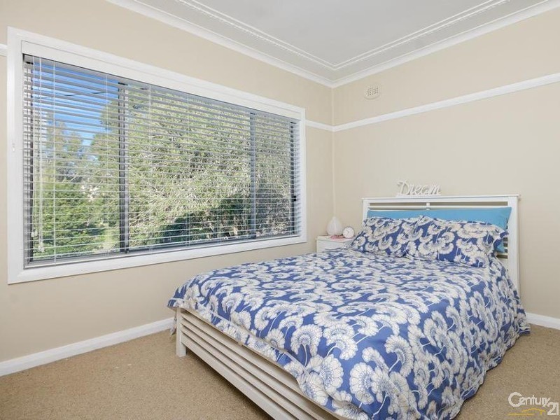 51 Dempster Street, West Wollongong NSW 2500