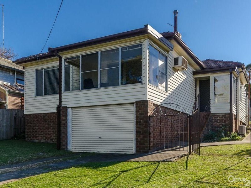 51 Dempster Street, West Wollongong NSW 2500