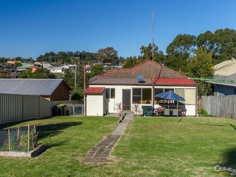 51 Dempster Street, West Wollongong NSW 2500