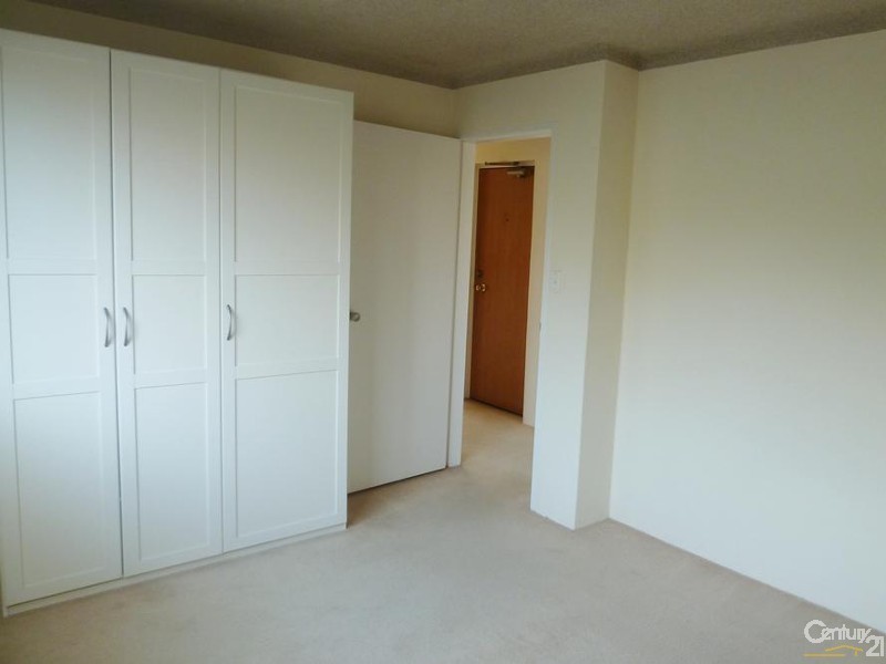 1/15 England Street, Wollongong NSW 2500