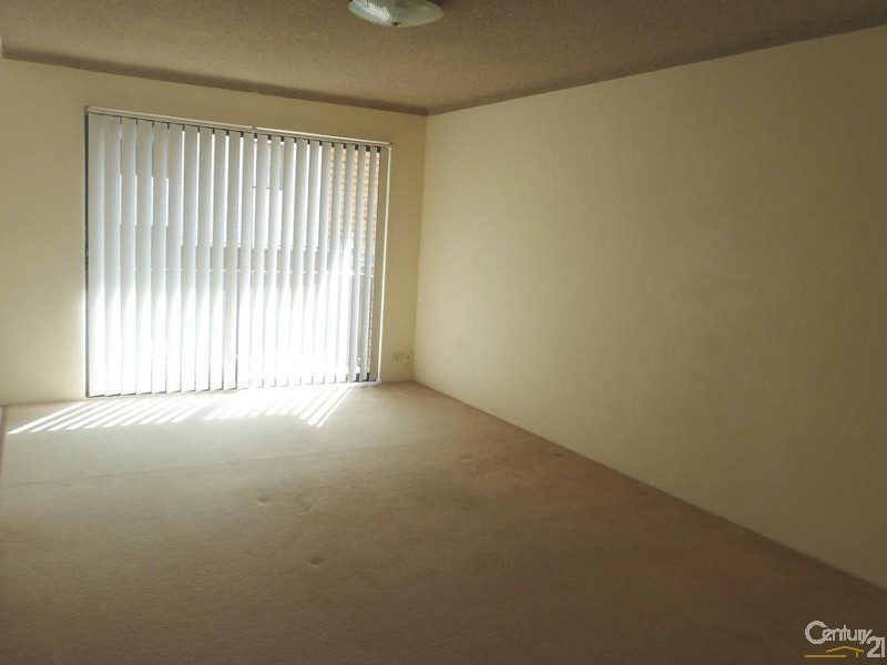 1/15 England Street, Wollongong NSW 2500