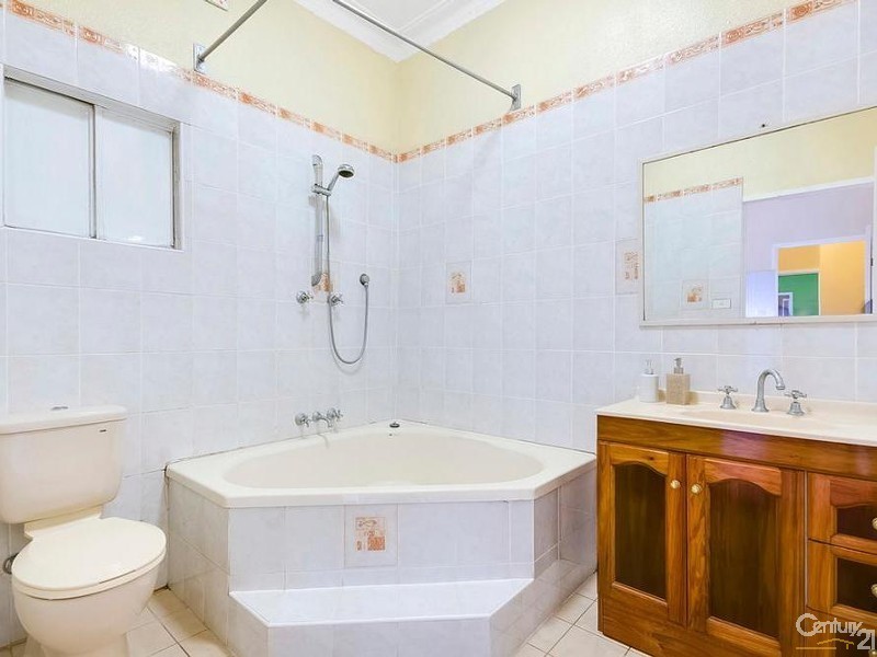 41 Eastern Ave, Mangerton NSW 2500