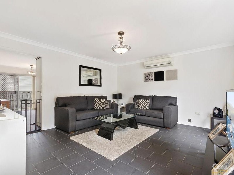 1 Telopea Place, Cordeaux Heights NSW 2526