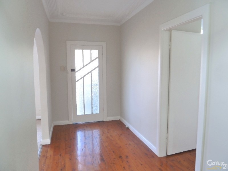 18 Mercury Street, Wollongong NSW 2500