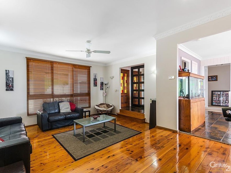 37 Scenic Place, Albion Park NSW 2527