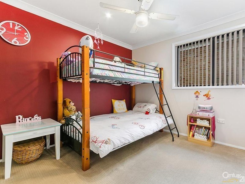 37 Scenic Place, Albion Park NSW 2527