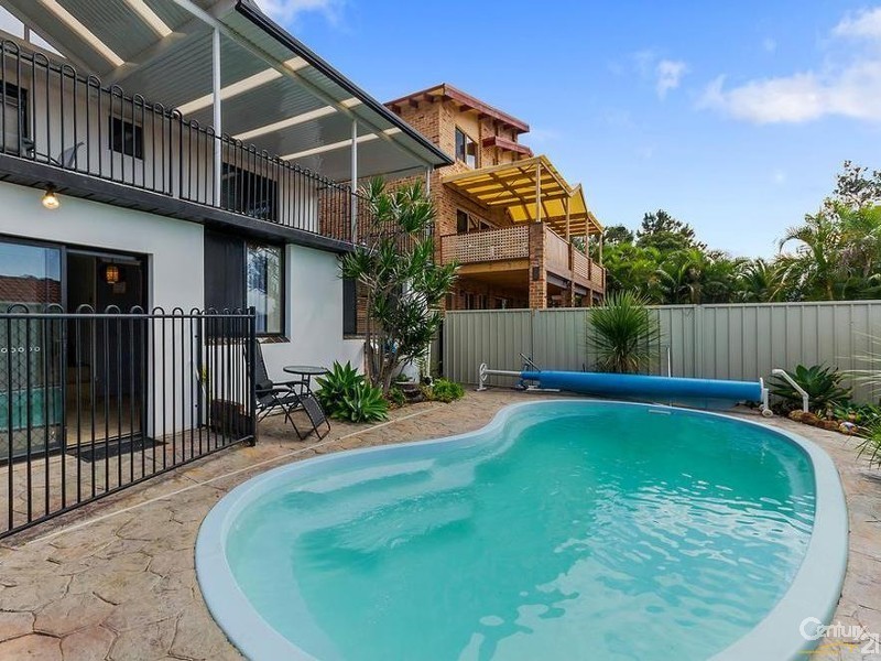 37 Scenic Place, Albion Park NSW 2527