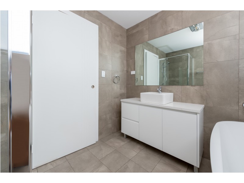 6/1 Woodlawn Ave, Mangerton NSW 2500
