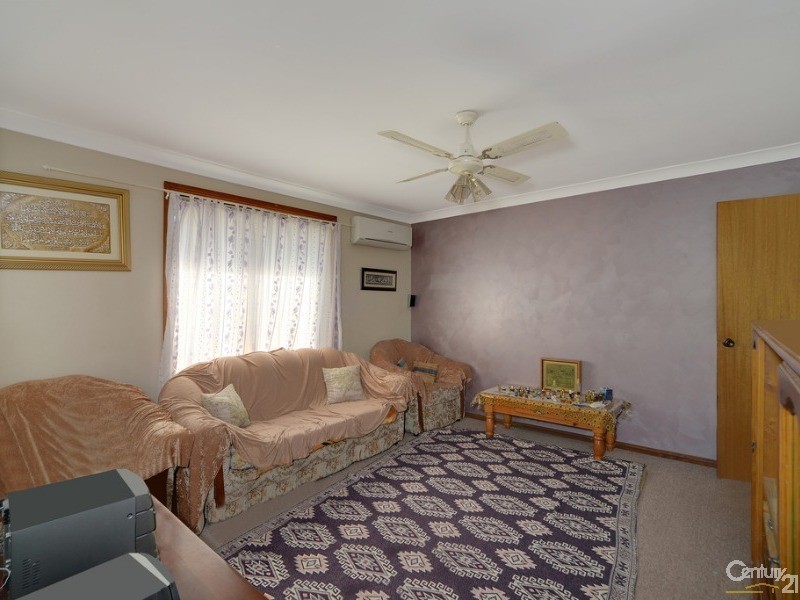 18 Birmingham Street, Cringila NSW 2502