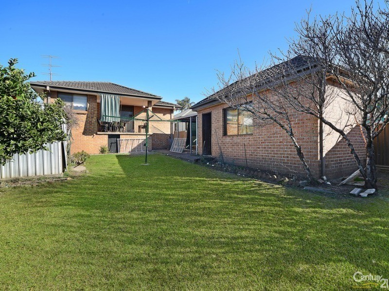 18 Birmingham Street, Cringila NSW 2502