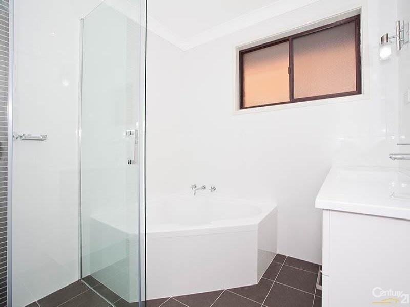 12a Jolliffe Street, Balgownie NSW 2519