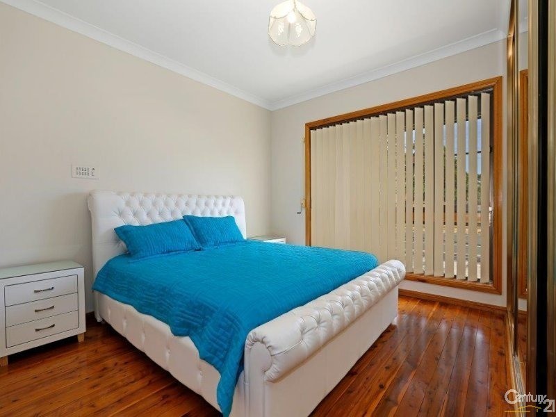 4 Staff Road, Cordeaux Heights NSW 2526