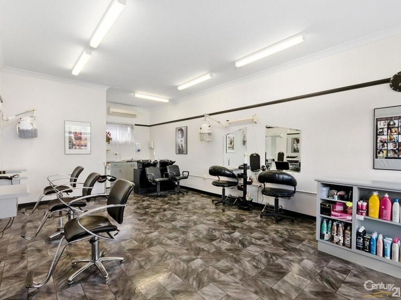 Shop 4  Daisy Street, Fairy Meadow NSW 2519