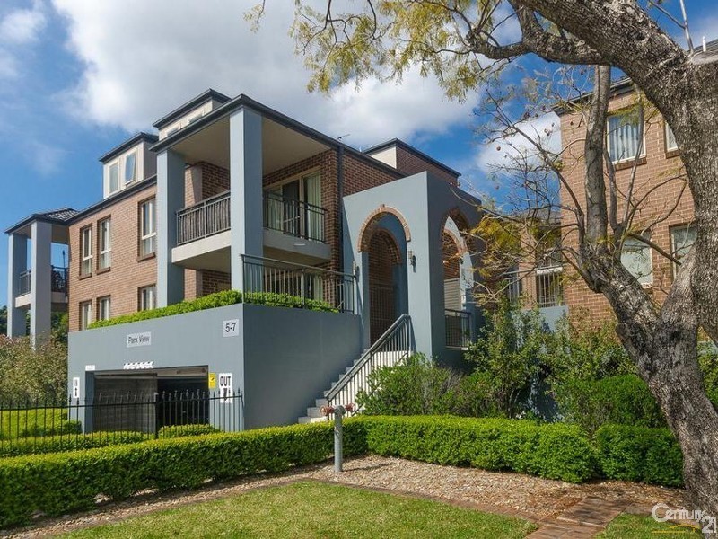 2/5-7 Princes Highway, Figtree NSW 2525