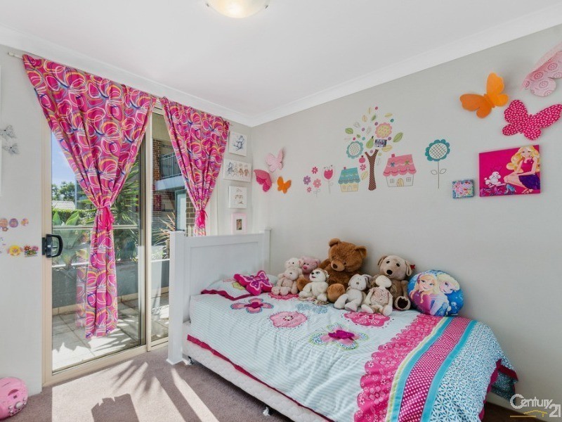2/5-7 Princes Highway, Figtree NSW 2525