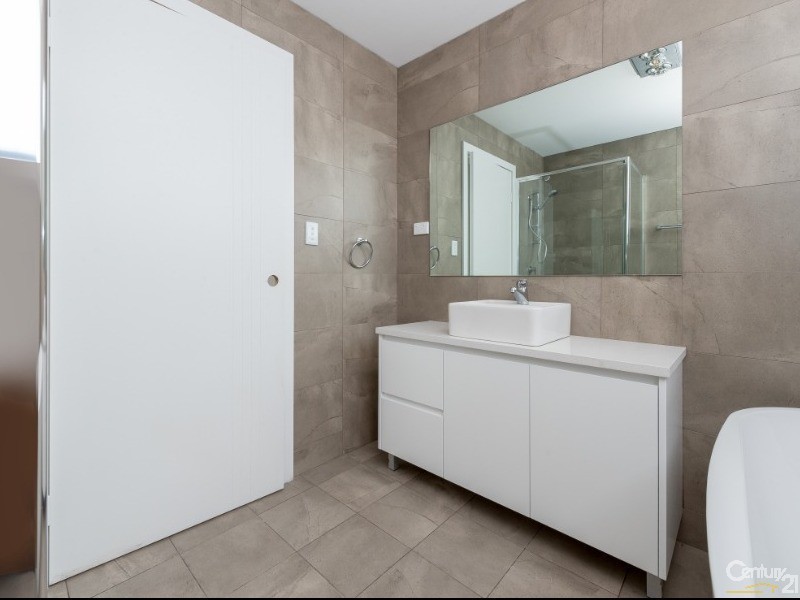 7/1 Woodlawn Ave, Mangerton NSW 2500