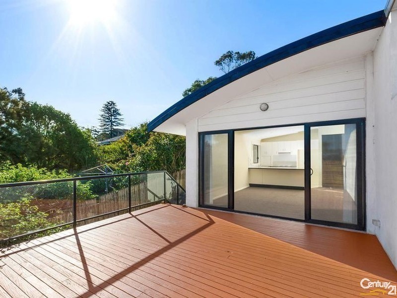 2/33 Northcliffe Drive, Lake Heights NSW 2502