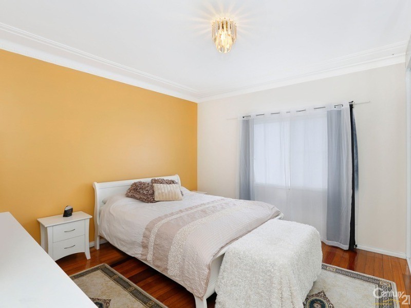 55 Donald Street, Fairy Meadow NSW 2519