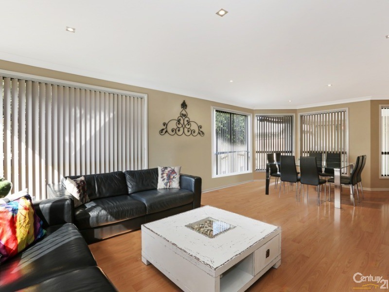 38 Ashburton Drive, Albion Park NSW 2527