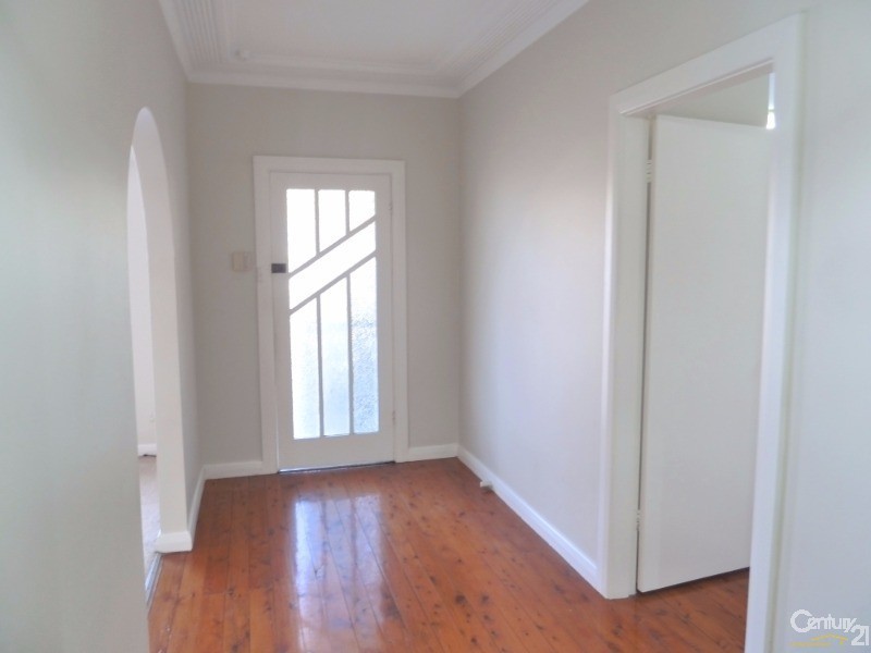 18 Mercury Street, Wollongong NSW 2500